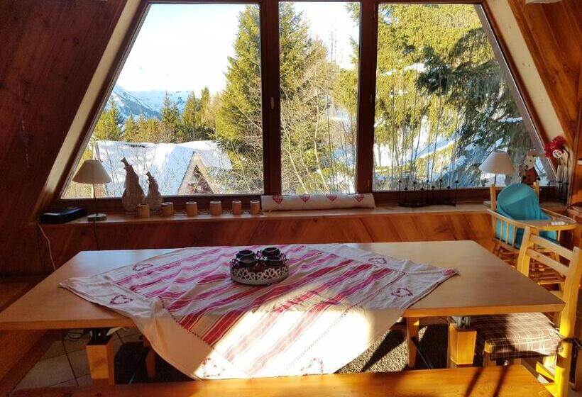 ベッドアンドブレックファースト Le Chalet Pointu De Capucine Chambre D Hote Arcs 1600