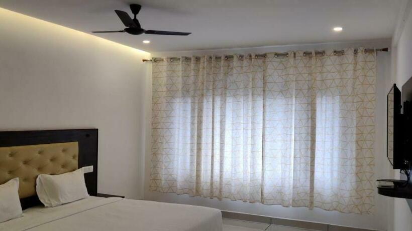 Bed and Breakfast Trees Thekkady