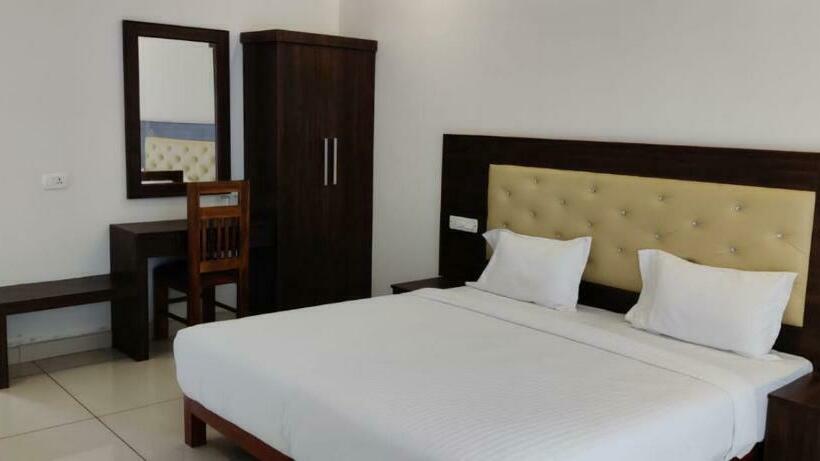 Bed and Breakfast Trees Thekkady