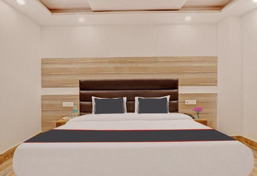 ホテル Collection O Ganga Sports