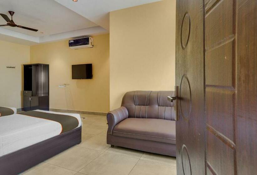 Collection O Hotel Simhadri