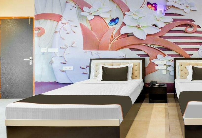 Collection O Hotel Simhadri