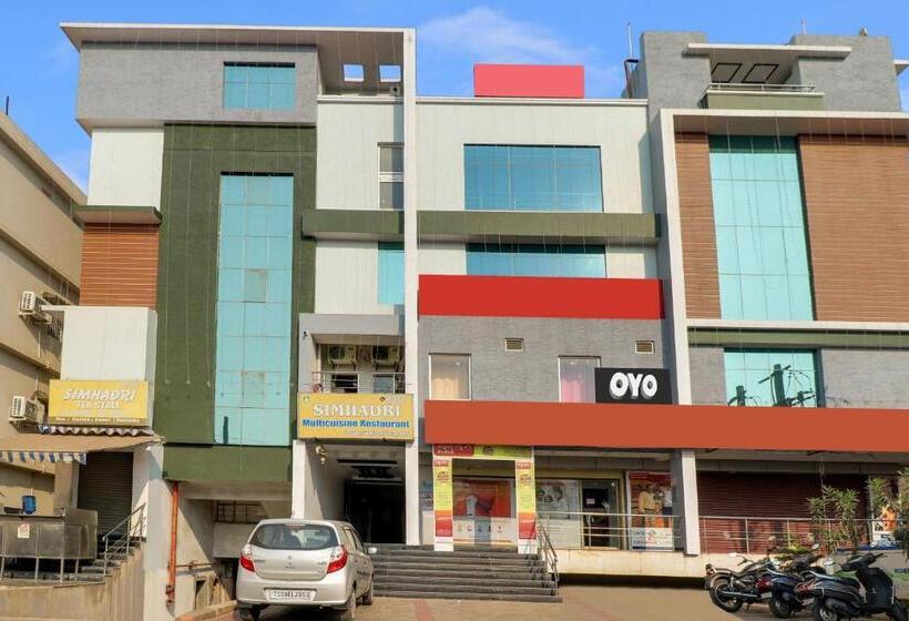 Collection O Hotel Simhadri