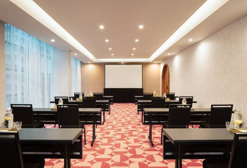 Honeyrose Hotel, Montreal, A Tribute Portfolio