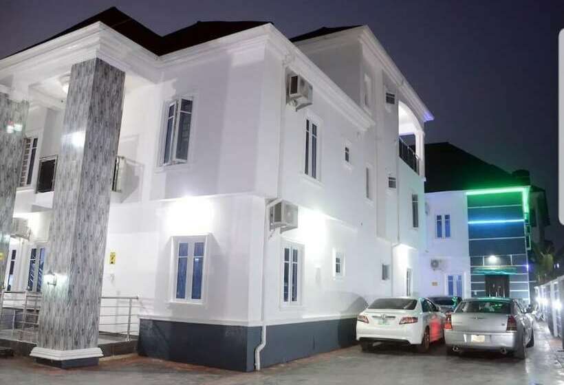 Hotel Bangkok Suite Hospitality Service