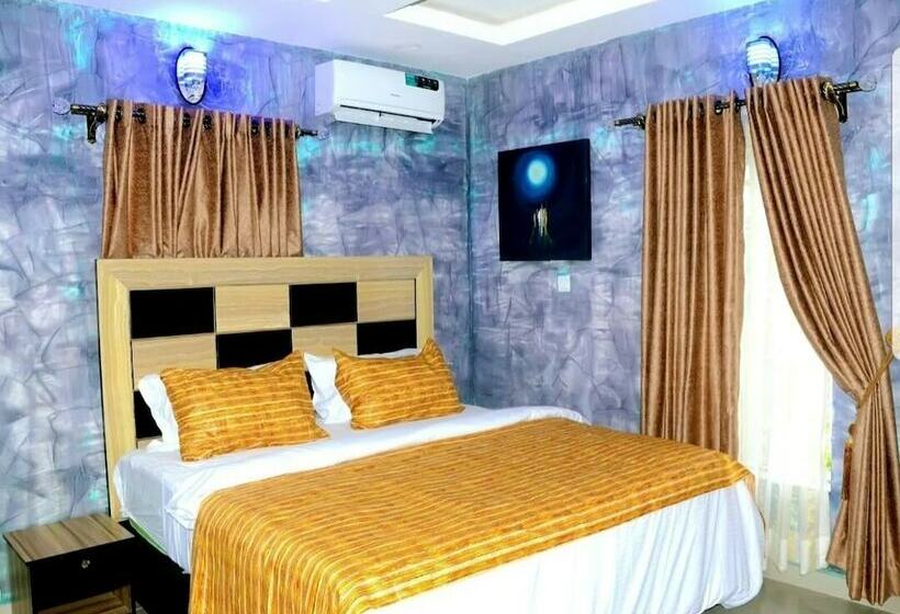 Hotel Bangkok Suite Hospitality Service