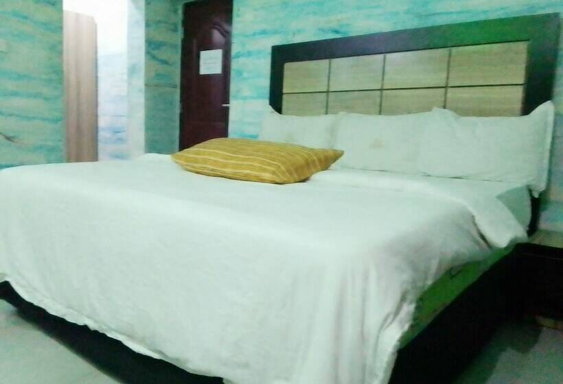 Hotel Bangkok Suite Hospitality Service