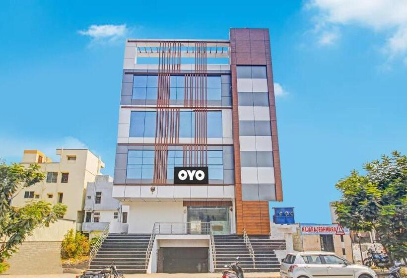 酒店 Collection O Living Tree