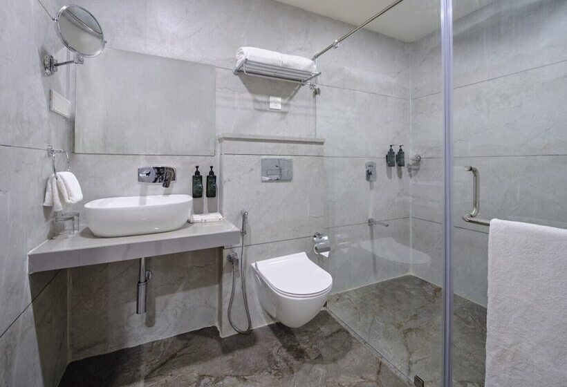 Отель Comfort Inn , Statue Of Unity