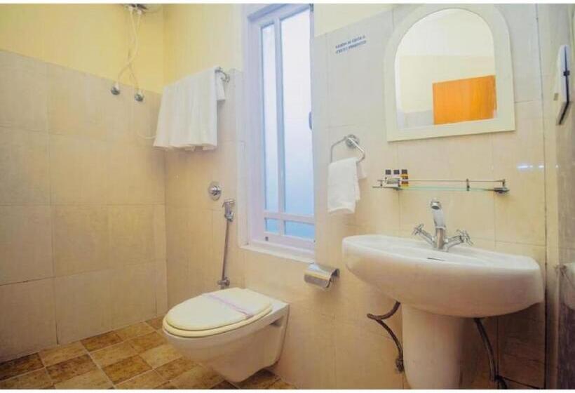 Отель Jade Retreat