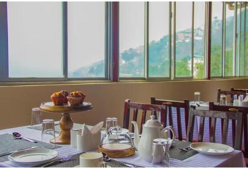 Отель Jade Retreat