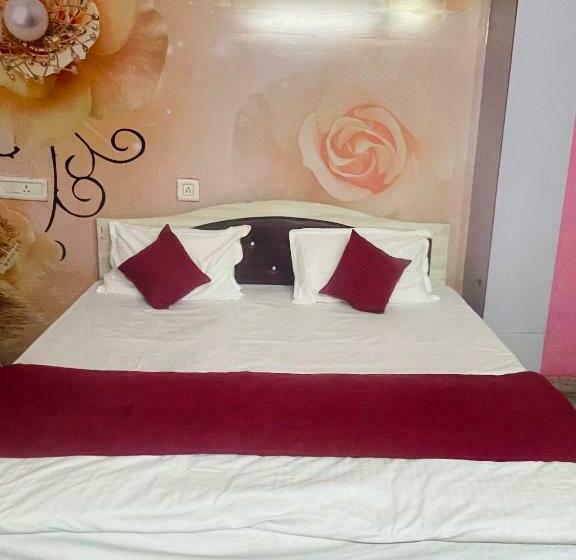 ホテル Oyo Home  Dream Palace