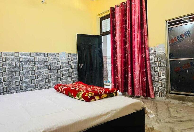 בית מלון כפרי Oyo Vm Bloom