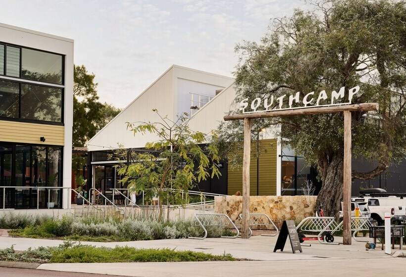 בית מלון כפרי Southcamp