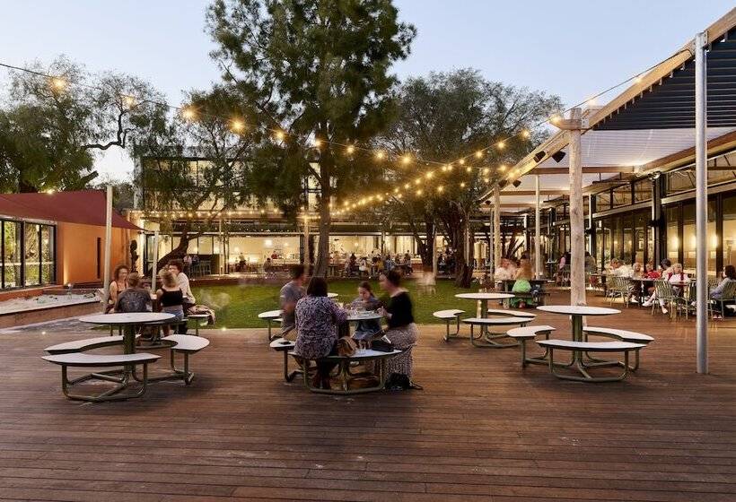 בית מלון כפרי Southcamp