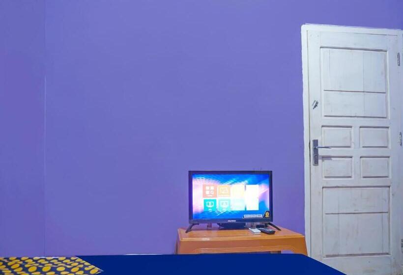 ホテル Spot On 92246 Kost Qiu Qiu 99