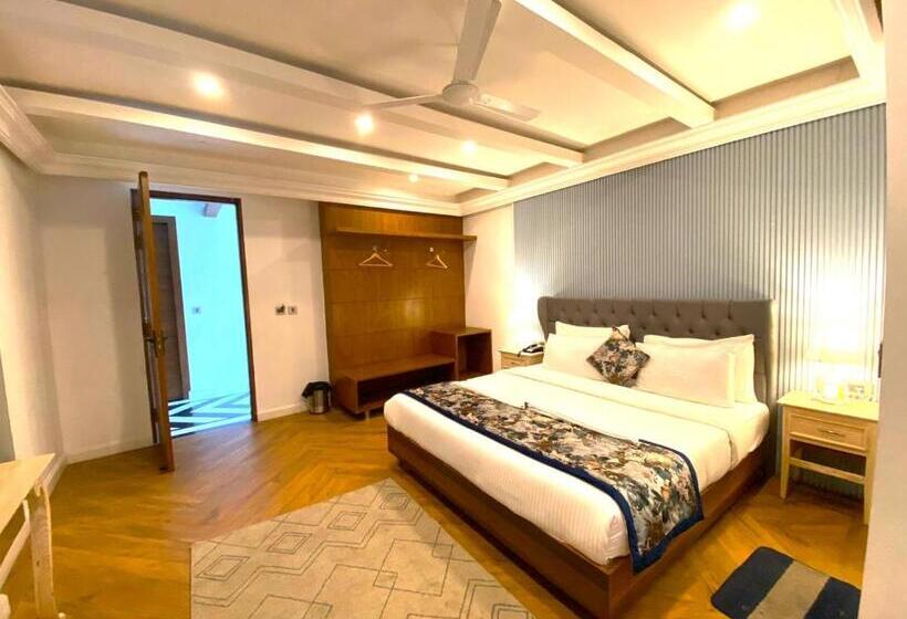 בית מלון כפרי The Sapling Manor