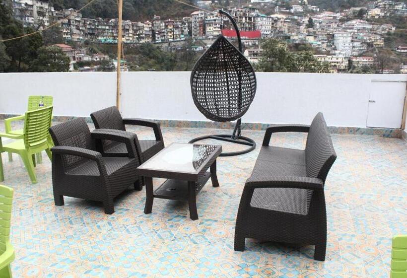 בית מלון כפרי The Sapling Manor