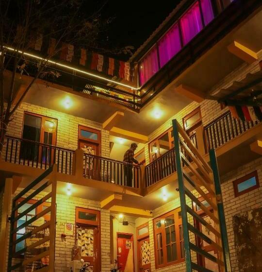 Nirvana By Oztel   Backpacker Hostel