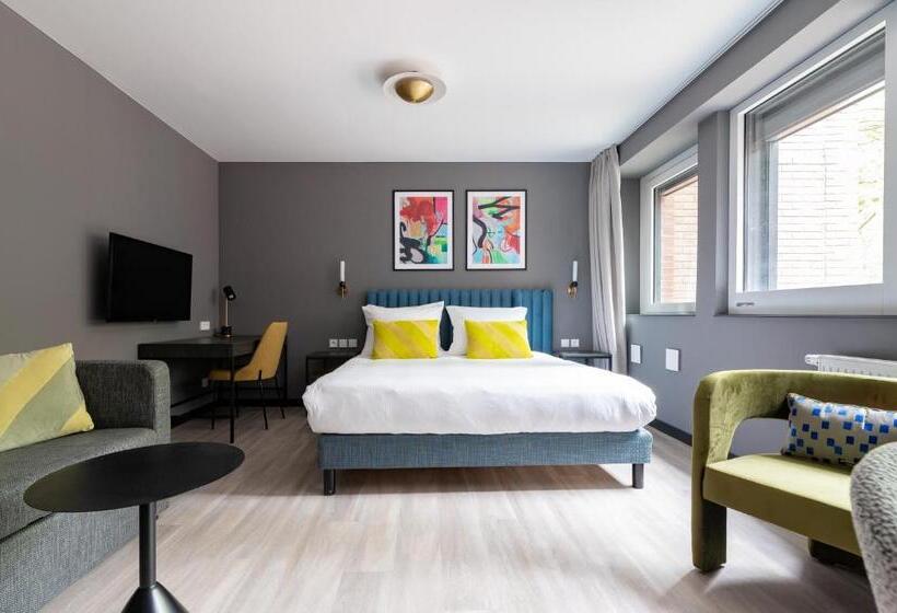 Numa L Saga Apartments