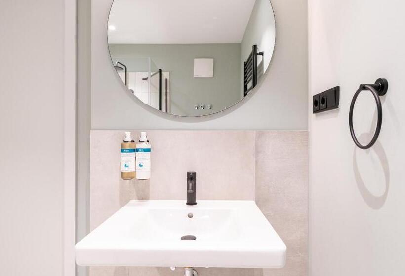 Numa L Saga Apartments