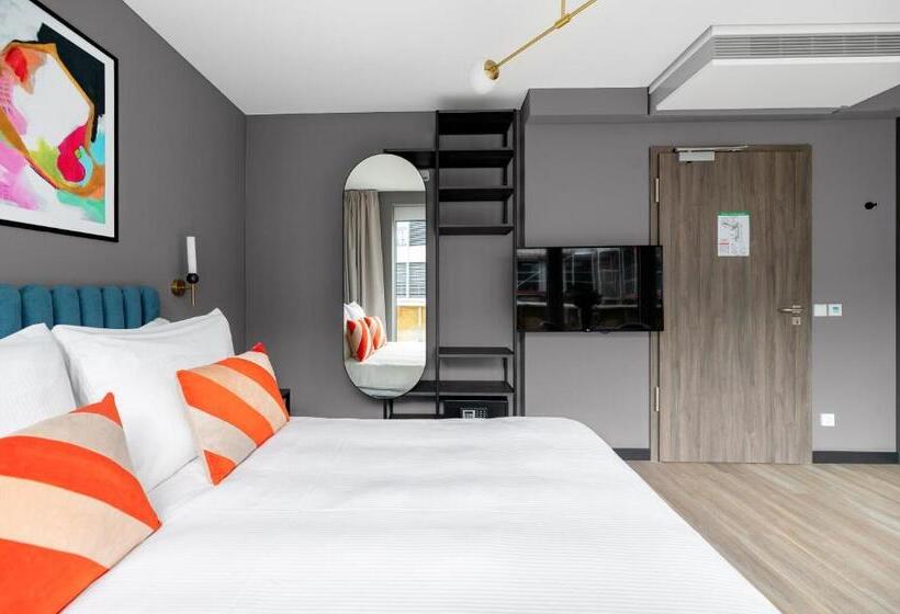 Numa L Saga Apartments