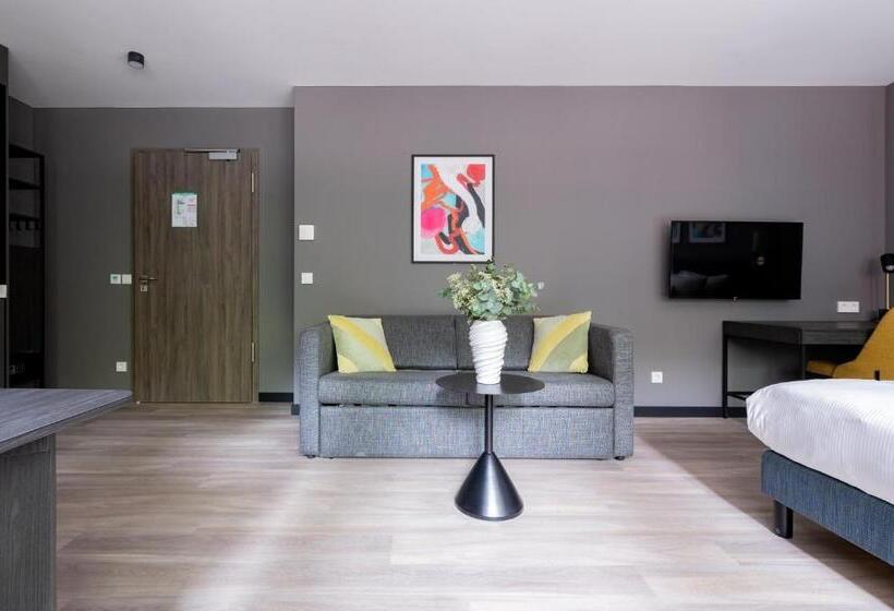 Numa L Saga Apartments