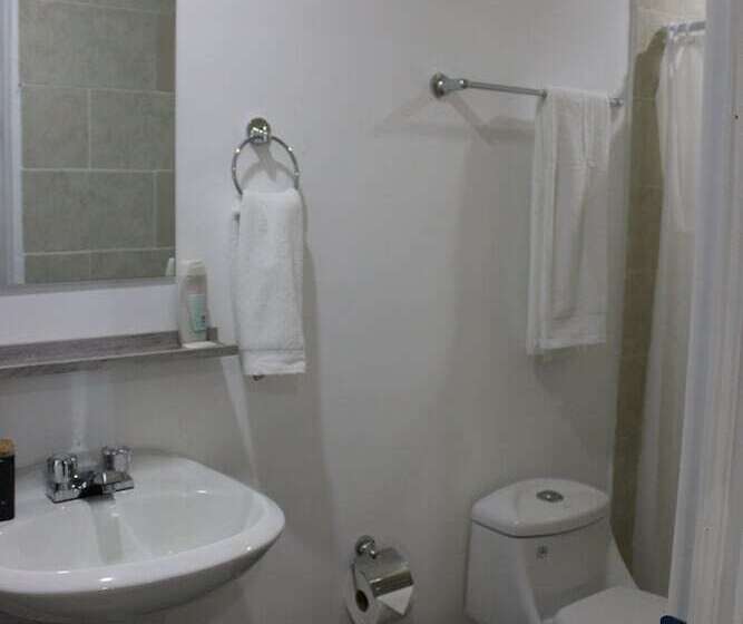 بنسيون La Ruta Hotel Corporativo