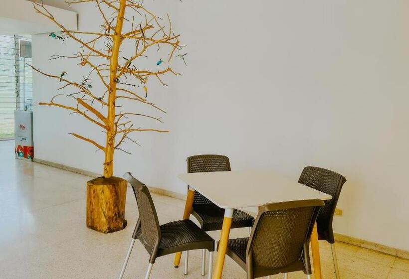 بنسيون La Ruta Hotel Corporativo