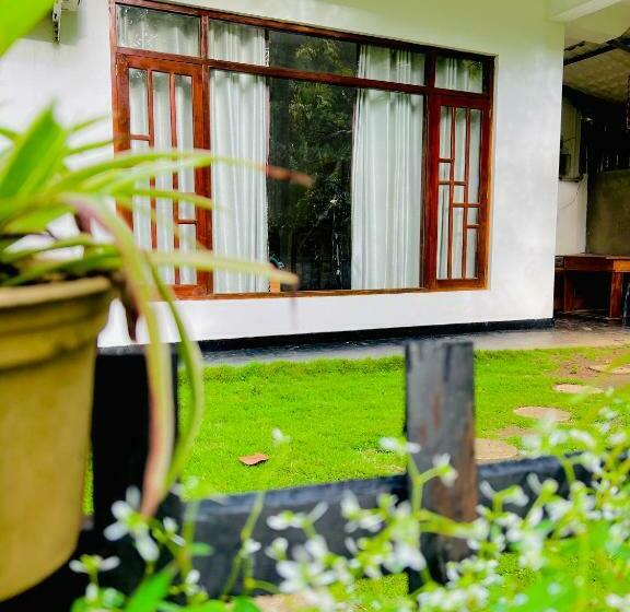 ペンション Be My Guest