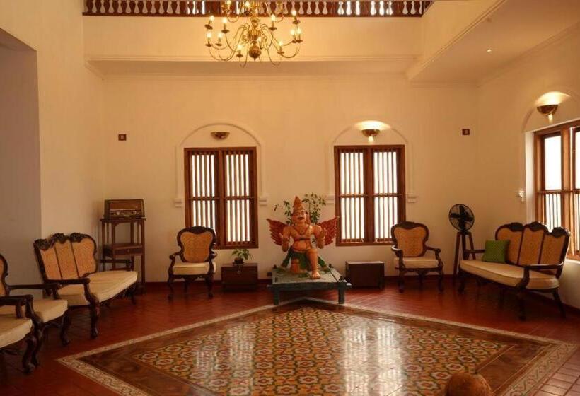 Marari Beach Bungalow Resort Alleppey