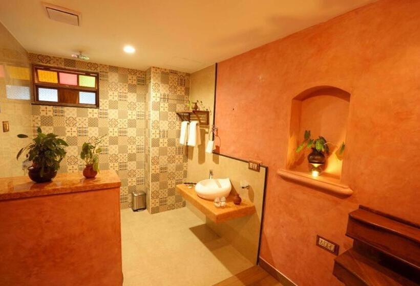 Marari Beach Bungalow Resort Alleppey