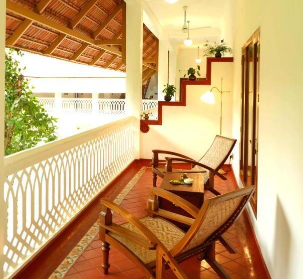 Marari Beach Bungalow Resort Alleppey
