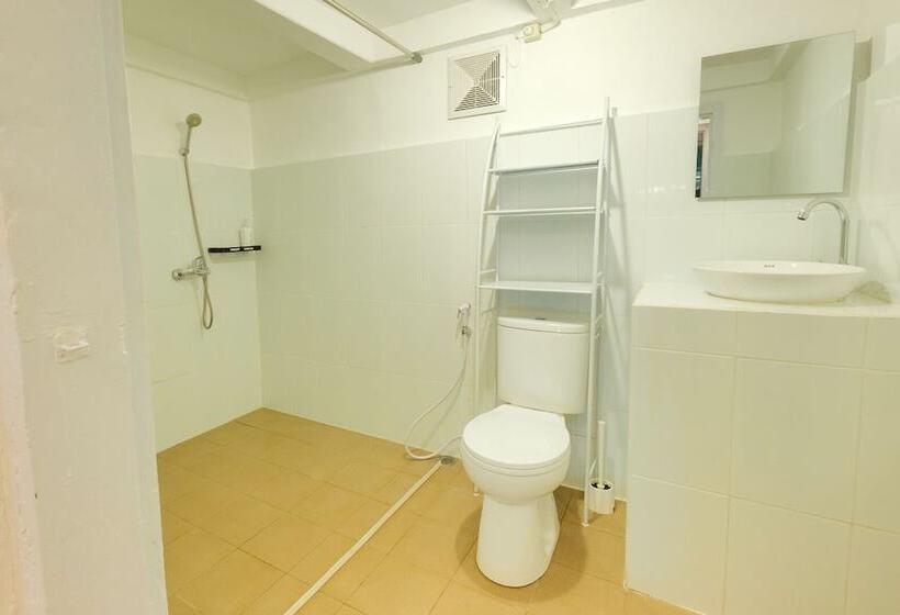 הוסטל Snooze Malang