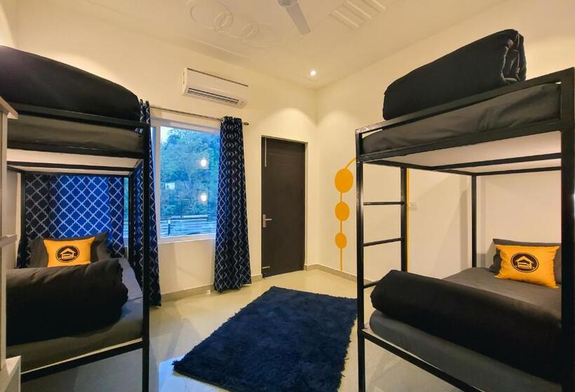 The Hosteller Jeolikote