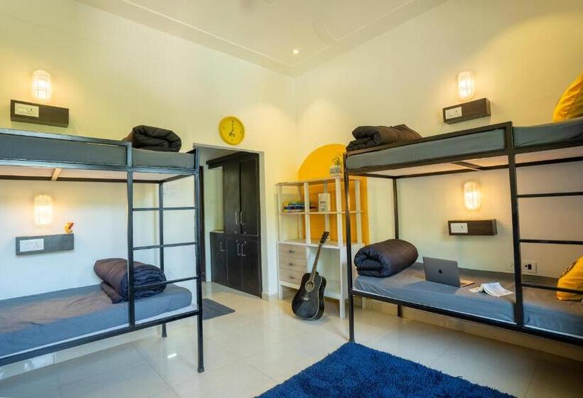 The Hosteller Jeolikote