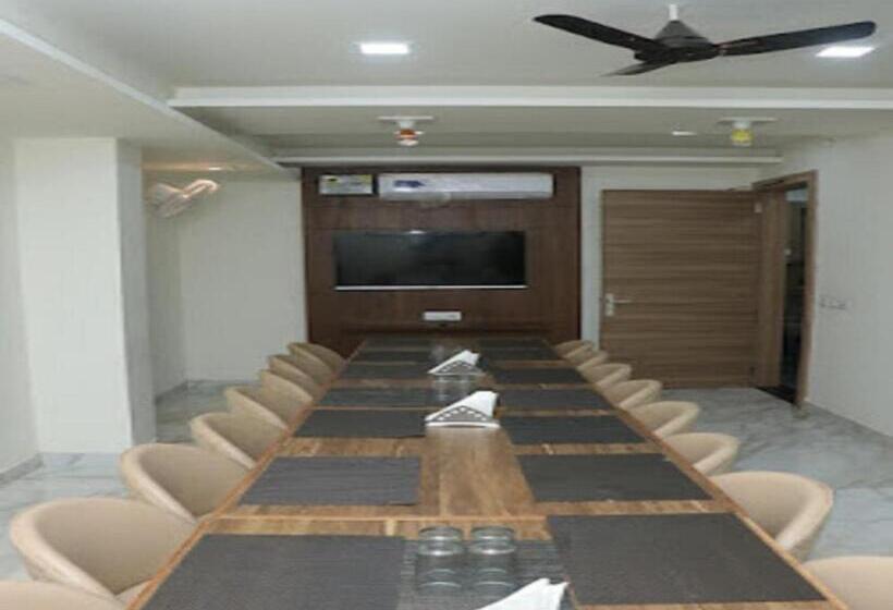 호텔 Signum Cityscapes The Royal Jewel