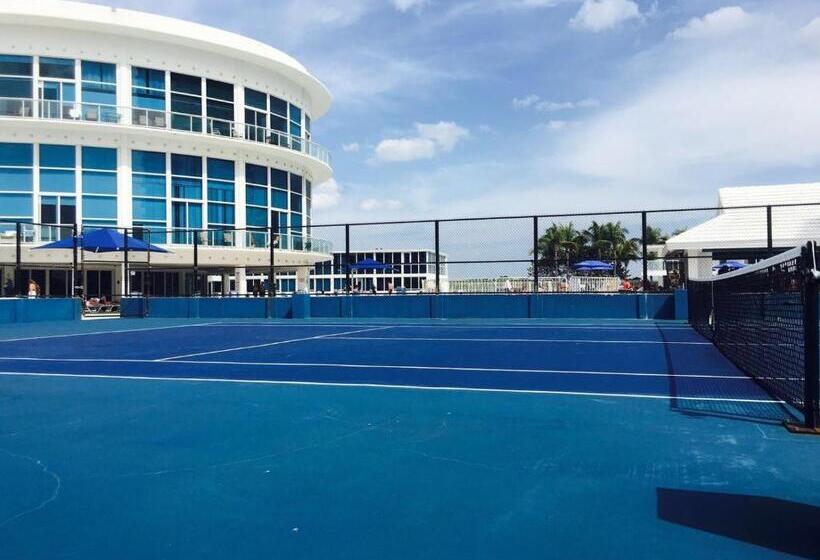 11th   Seven Heaven Miami  Unforgettable Ocean Front  Free Parking