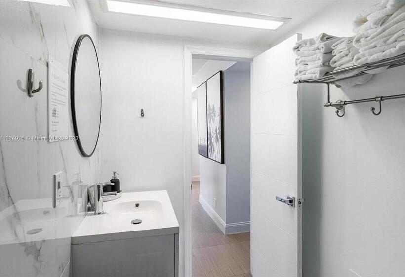 11th   Seven Heaven Miami  Unforgettable Ocean Front  Free Parking