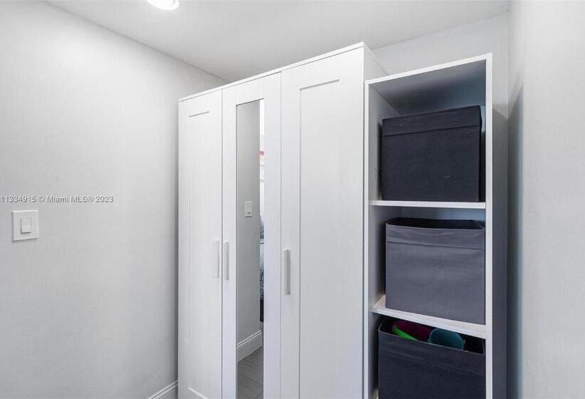 11th   Seven Heaven Miami  Unforgettable Ocean Front  Free Parking