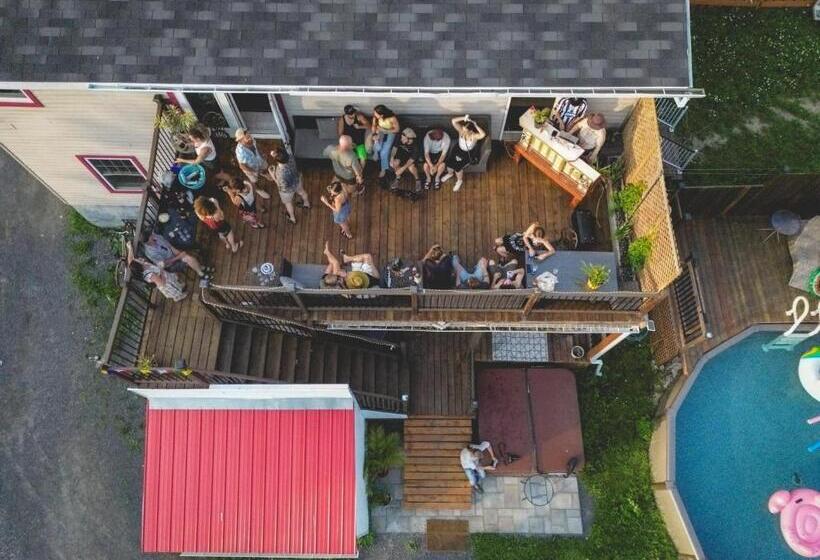 הוסטל Auberge Mandala