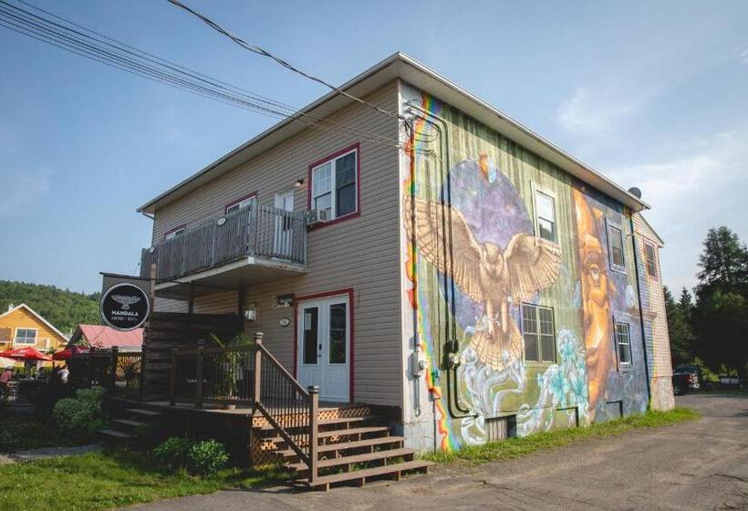 הוסטל Auberge Mandala