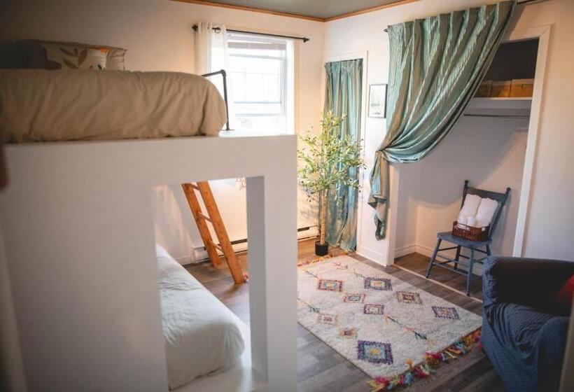 הוסטל Auberge Mandala