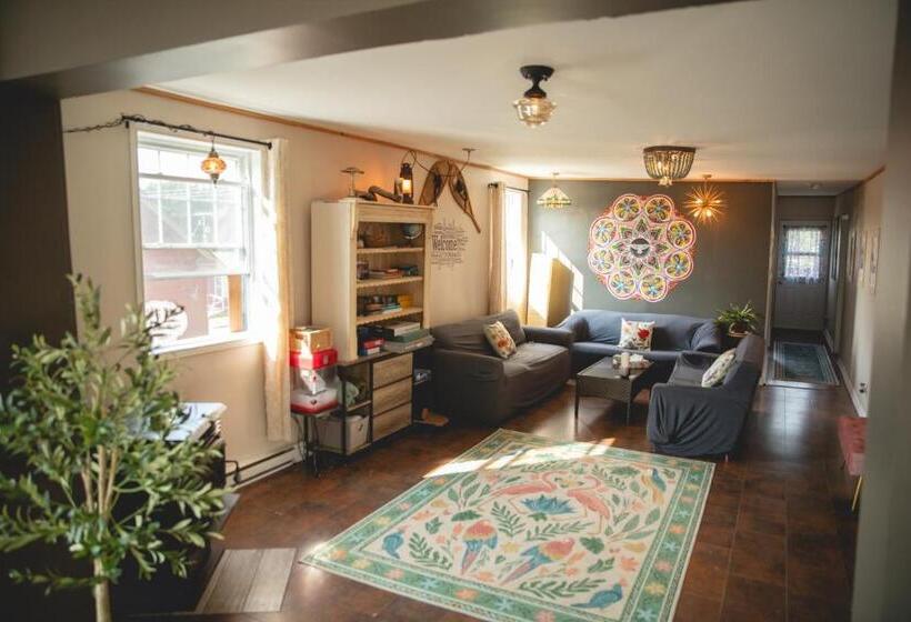 הוסטל Auberge Mandala