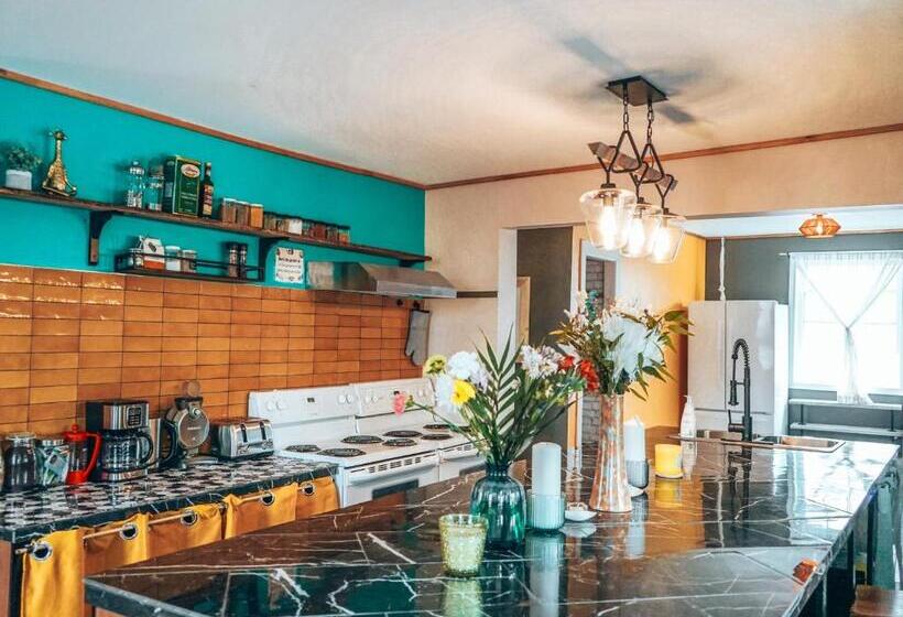 הוסטל Auberge Mandala