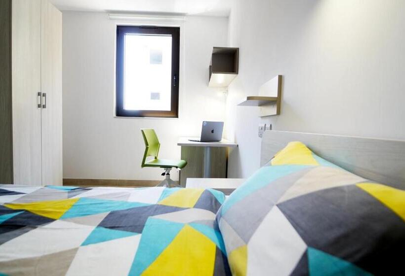 هاستل Campus Hub