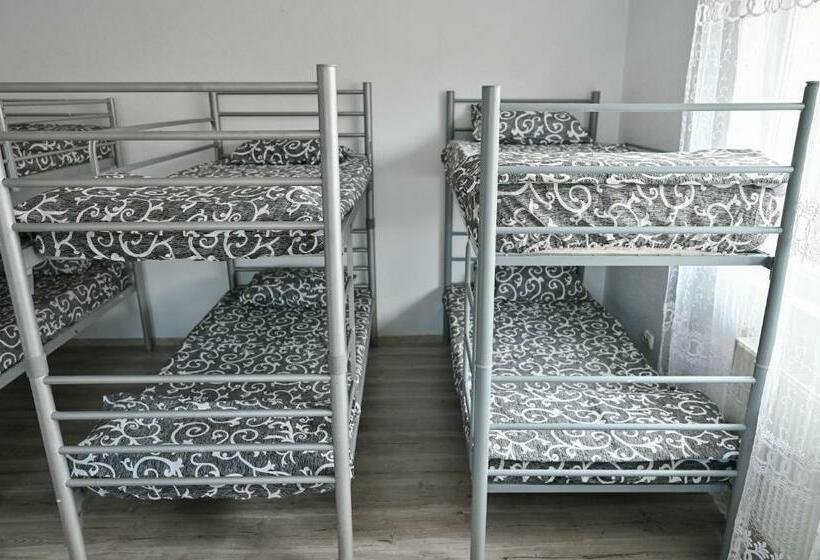 הוסטל Cazare Muncitori Ploiesti