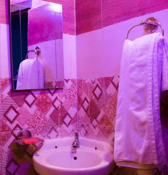 ユースホステル Ooncha Dana Living With Nature Home Stay & Cafe