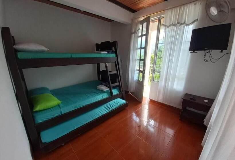 הוסטל Sede Campestre Peña Negra