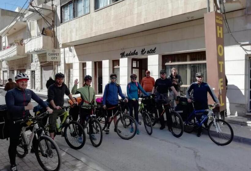 هاستل Student House